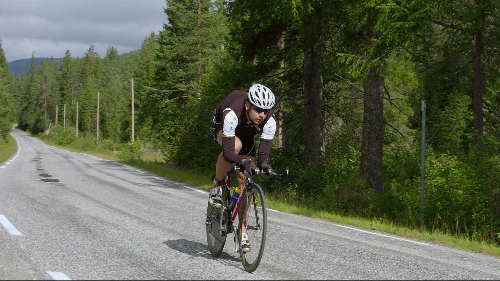 阿坎吉稳定输出不掉线,德国战车碾过皇家社会