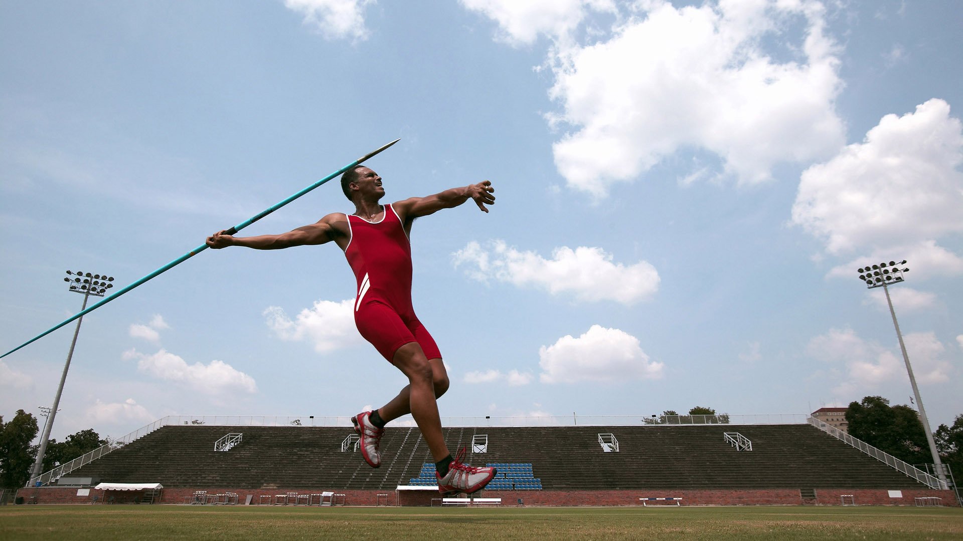 阿坎吉完美防线锁死红军，摩洛哥战术纪律强势攻克安菲尔德