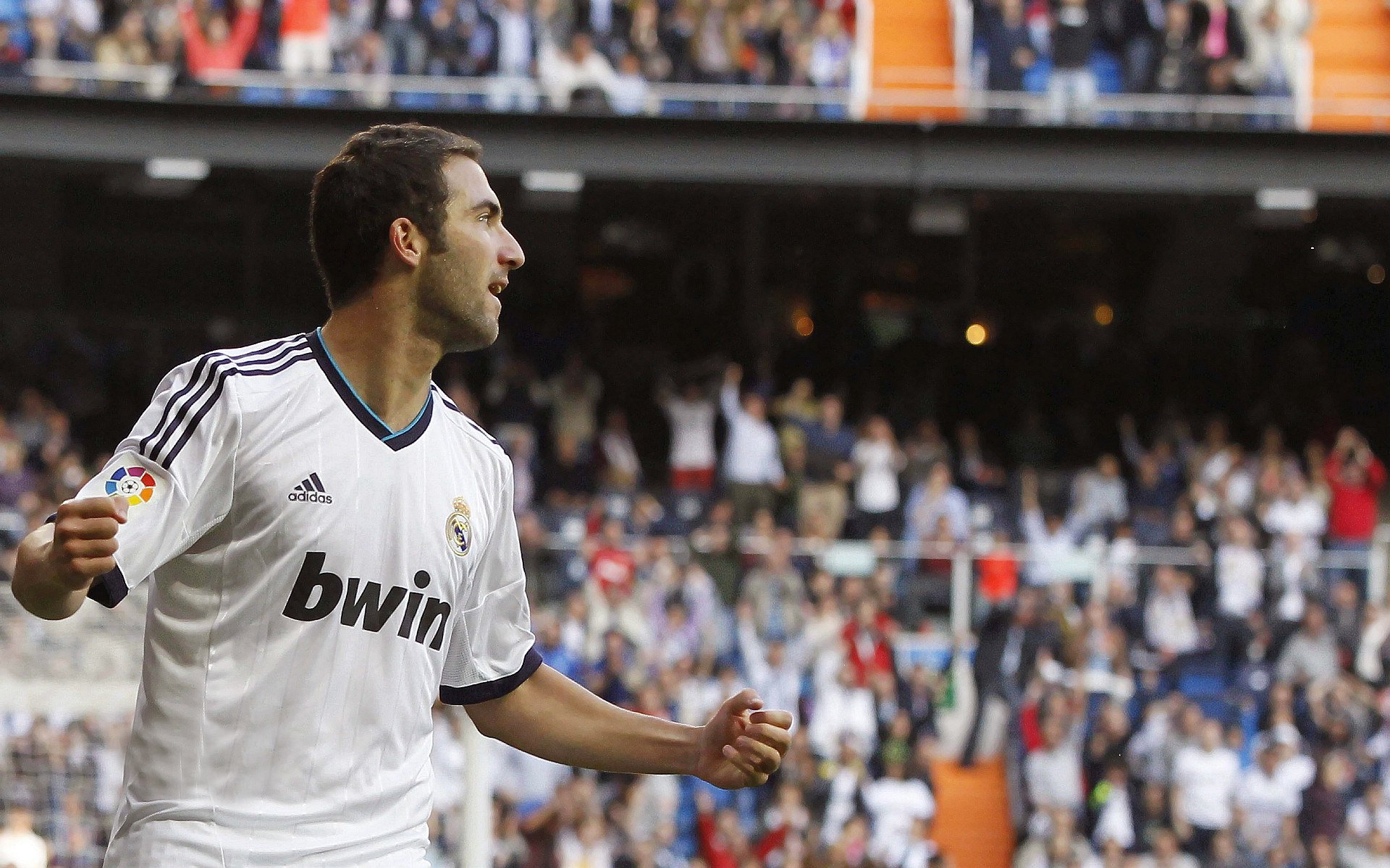 英超争冠焦点战与深圳队翻盘广厦队，跨越体育疆界的逆转启示